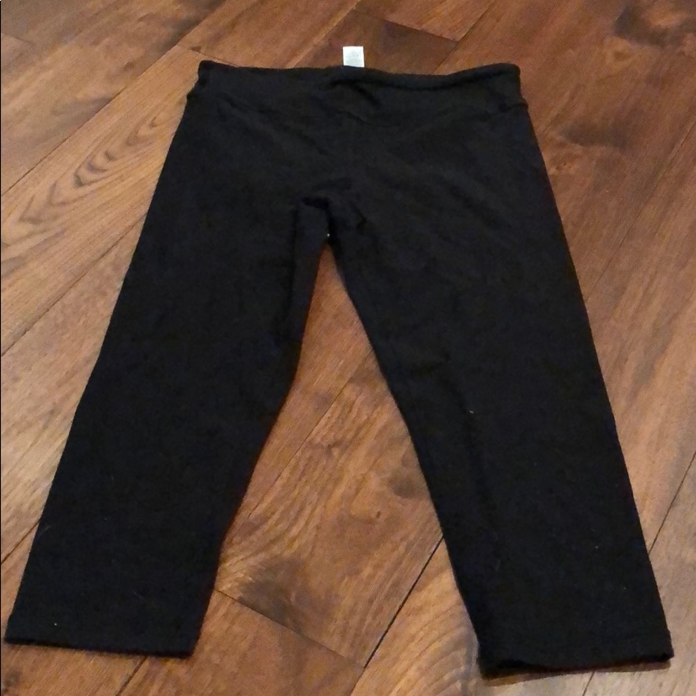 Ivivva 3/4 pants